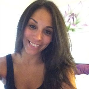 Meet your Posher, Monica