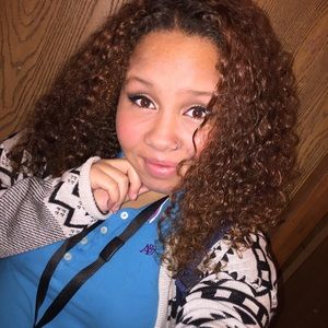 Meet your Posher, Darcell