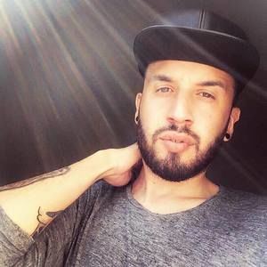 Meet your Posher, Jaye