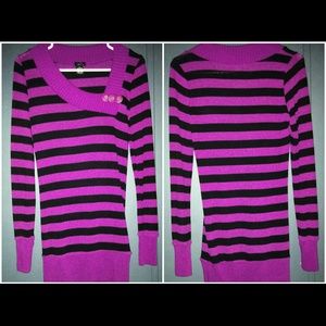 RUE 21 SWEATER