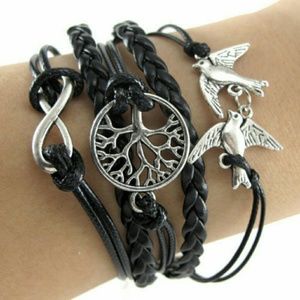 Beautiful steampunk leather charm bracelet new