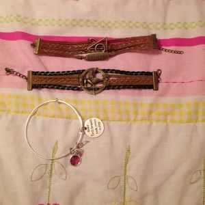 3 bracelet bundle ❤️❤️