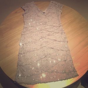 Super cute dress!