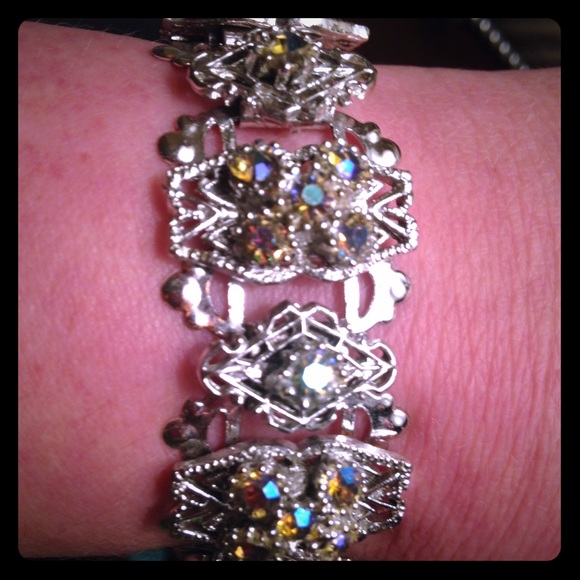 Gorgeous silver bracelet