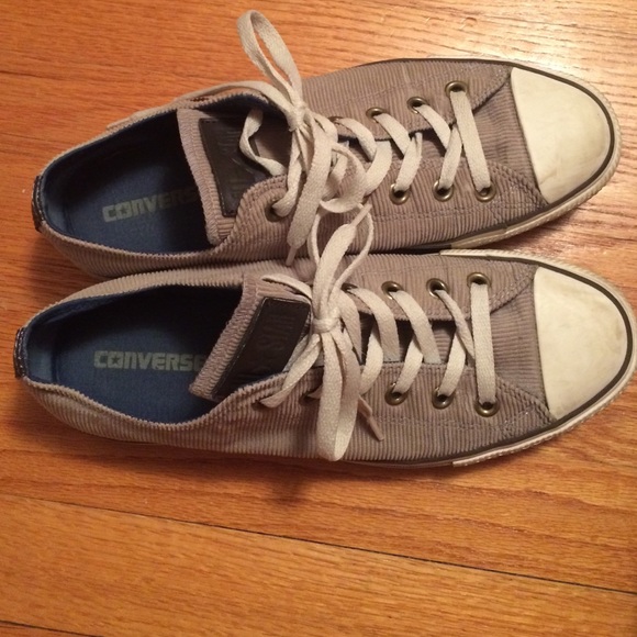 Converse! - Picture 2 of 3