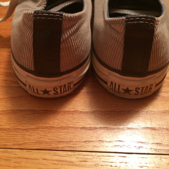 Converse! - Picture 3 of 3