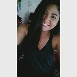 Meet your Posher, Paola