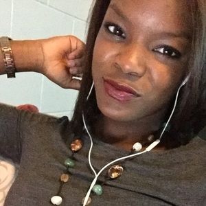 Meet your Posher, Bella