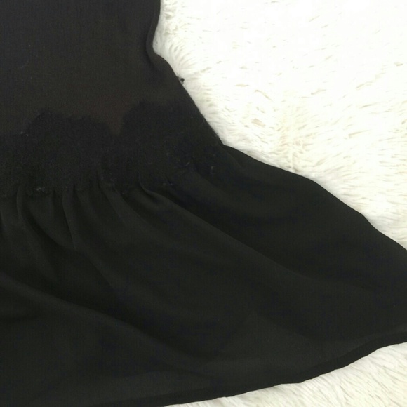 Black tunic - Picture 2 of 3
