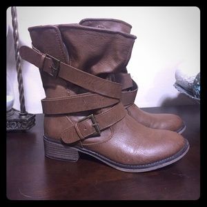 BROWN MOSSIMO BOOTIES!!