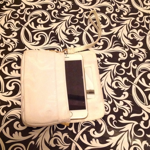 Phone wristlet - Picture 4 of 4