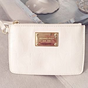 Michael Kors wristlet