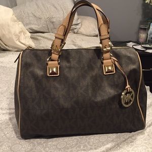 Michael Kors Tote- slighty used