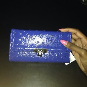 A new hot blue chic wallet