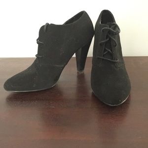 Black heeled booties