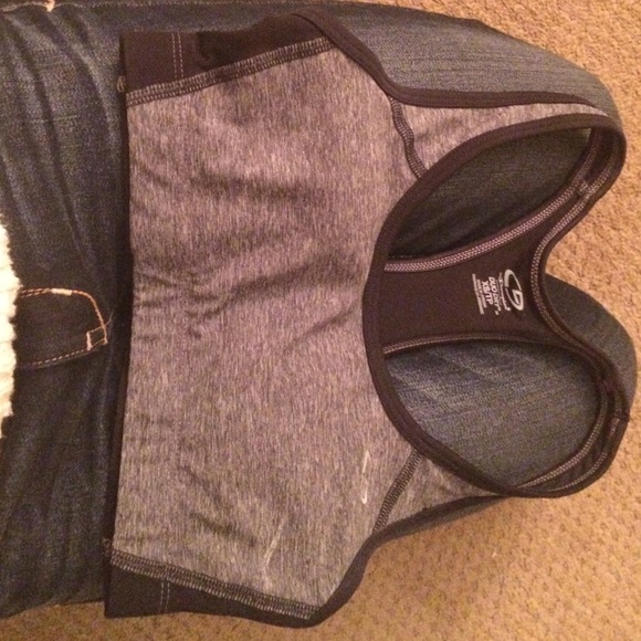 Women's XS Champion sports bra