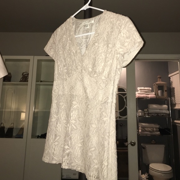 Banana Republic Lace V-Neck Top