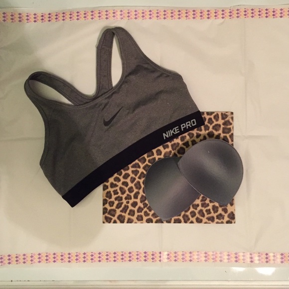Nike Pro dri fit sports bra