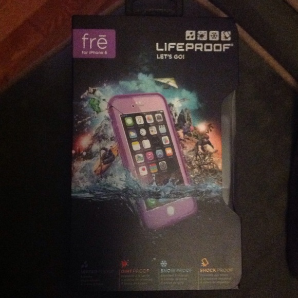 BRAND NEW iPhone 6 life proof