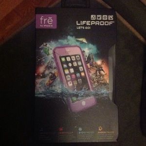 BRAND NEW iPhone 6 life proof