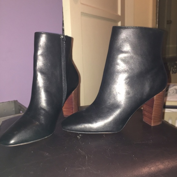 Zara Genuine leather black boots
