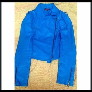 ✨✨Blue leather jacket ✨✨