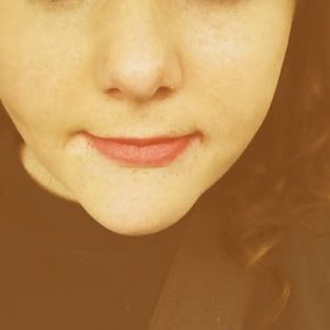 Meet your Posher, Joelle