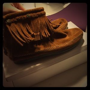 Minnetonka Moccasin shoes