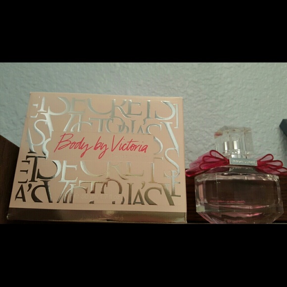 NWOT  perfume Body By Victoria's Secret