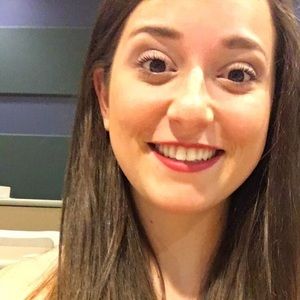 Meet your Posher, Adrianna