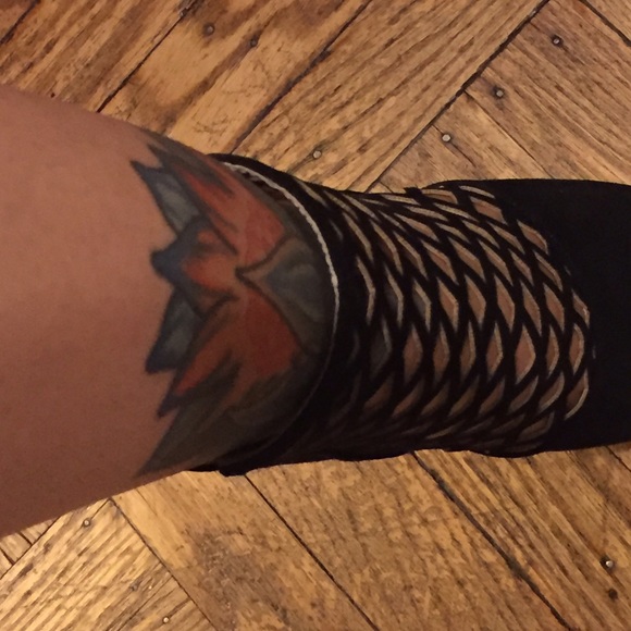 ✨✨SOLD✨✨.         BLACK SHOE - Picture 4 of 4