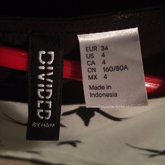 Short sleeve top - Picture 3 of 3