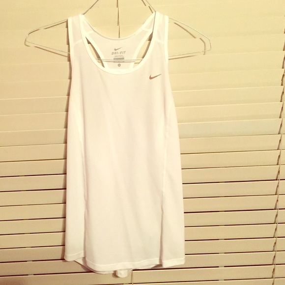 Nike drifit workout top - Picture 1 of 3
