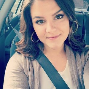 Meet your Posher, Hannah