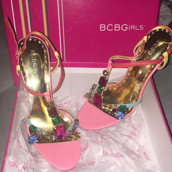 BCBG multi color shoes