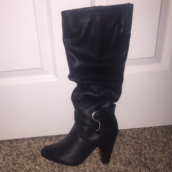 BRAND NEW! never worn before boots 10/10 size 7 - Picture 2 of 3
