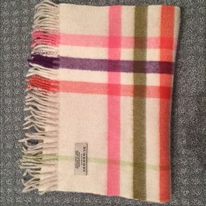 Burberry 100% Cashmere Check Scarf