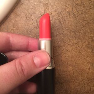 ✨Black Friday sale✨GORGEOUS MAC Vegas Volt