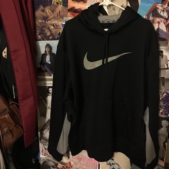 ✨Nike Thermo-fit hoodie✨