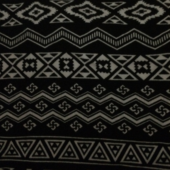 shirt - Picture 3 of 4