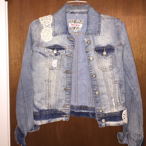 Jean jacket - Picture 1 of 2