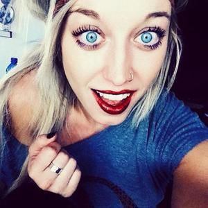 Meet your Posher, Aly