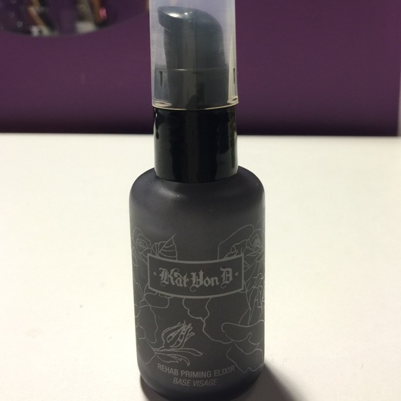 🎉Discontinued Kat Von D Priming Elixer🎉