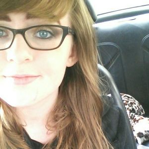 Meet your Posher, Brielle