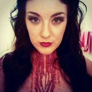 Meet your Posher, Abigail