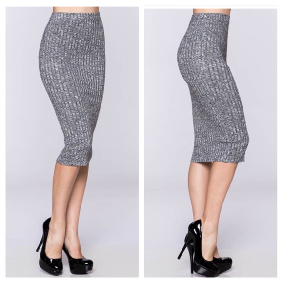 Chic midi skirt ONE DAY PRICE DROP SALE - Picture 2 of 3