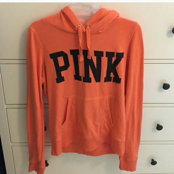 MY VS LOOKING TO TRADE FOR Nike hoodie