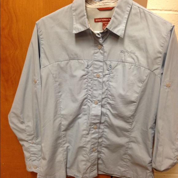 Lightweight Outdoor Button Up - Picture 2 of 4