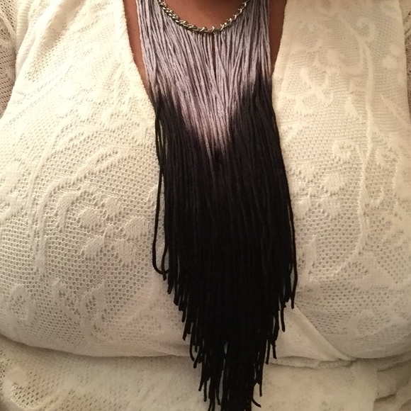 String necklace - Picture 3 of 4