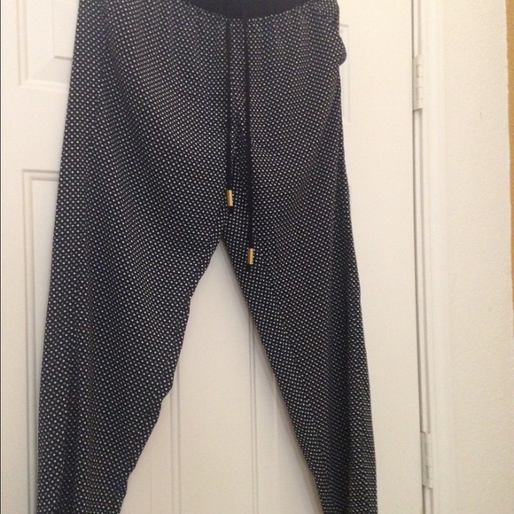 Lady's pants